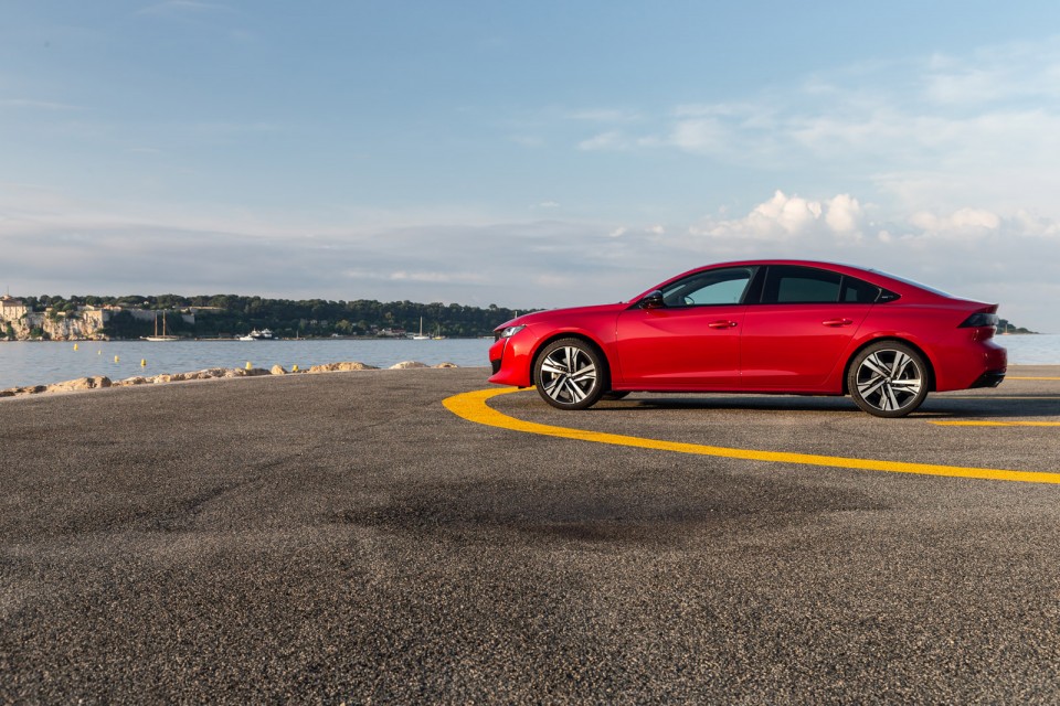Photo officielle Peugeot 508 GT Rouge Ultimate - Essais presse 2