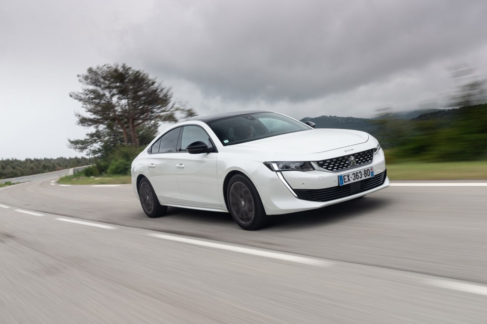 Photo officielle Peugeot 508 GT Line Blanc Nacré - Essais press