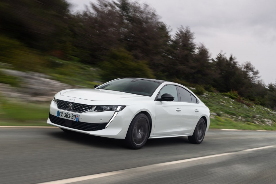 Photo officielle Peugeot 508 GT Line Blanc Nacré - Essais press