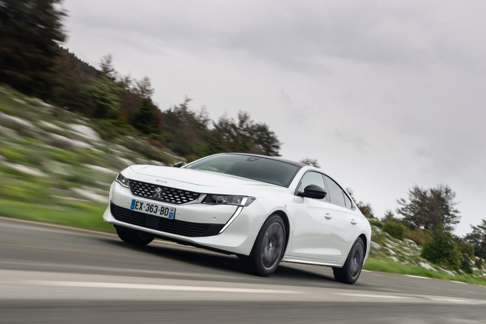 Photo officielle Peugeot 508 GT Line Blanc Nacré - Essais press