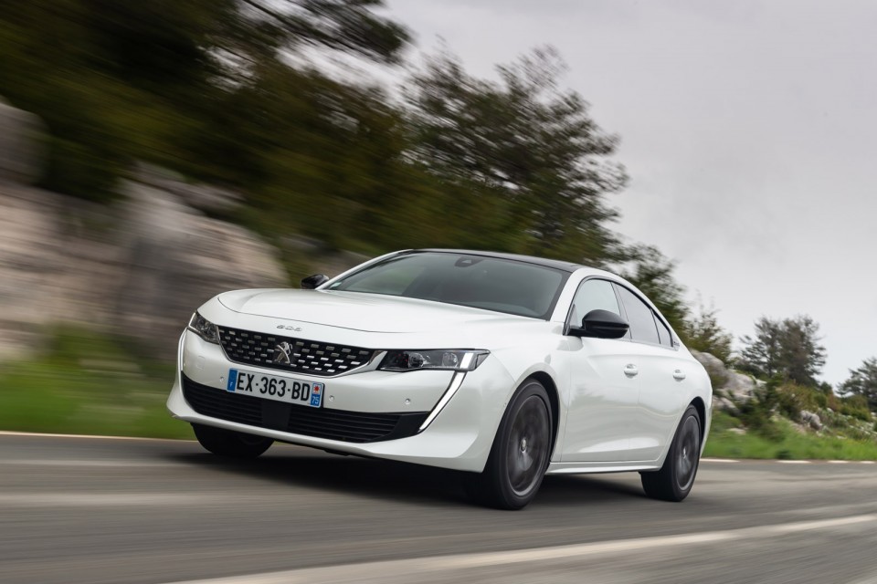Photo officielle Peugeot 508 GT Line Blanc Nacré - Essais press