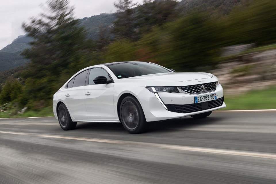 Photo officielle Peugeot 508 GT Line Blanc Nacré - Essais press