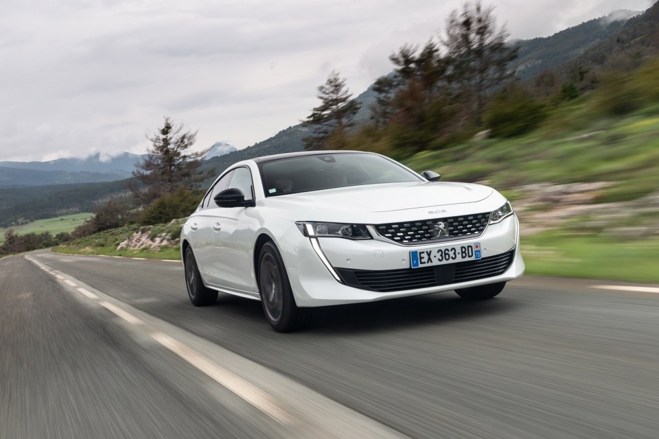 Photo officielle Peugeot 508 GT Line Blanc Nacré - Essais press