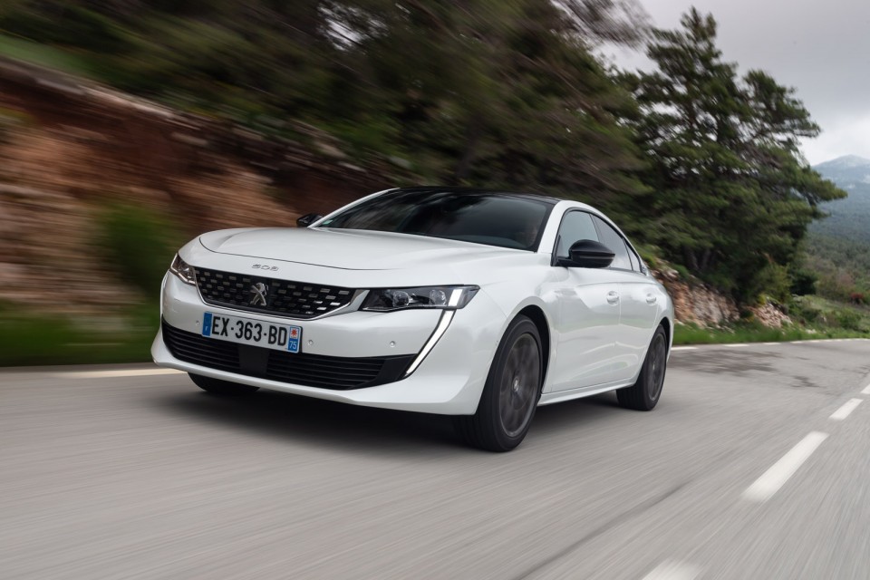 Photo officielle Peugeot 508 GT Line Blanc Nacré - Essais press