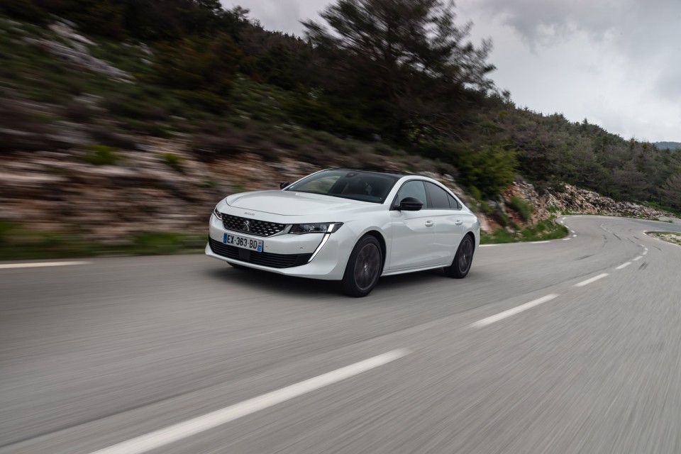 Photo officielle Peugeot 508 GT Line Blanc Nacré - Essais press