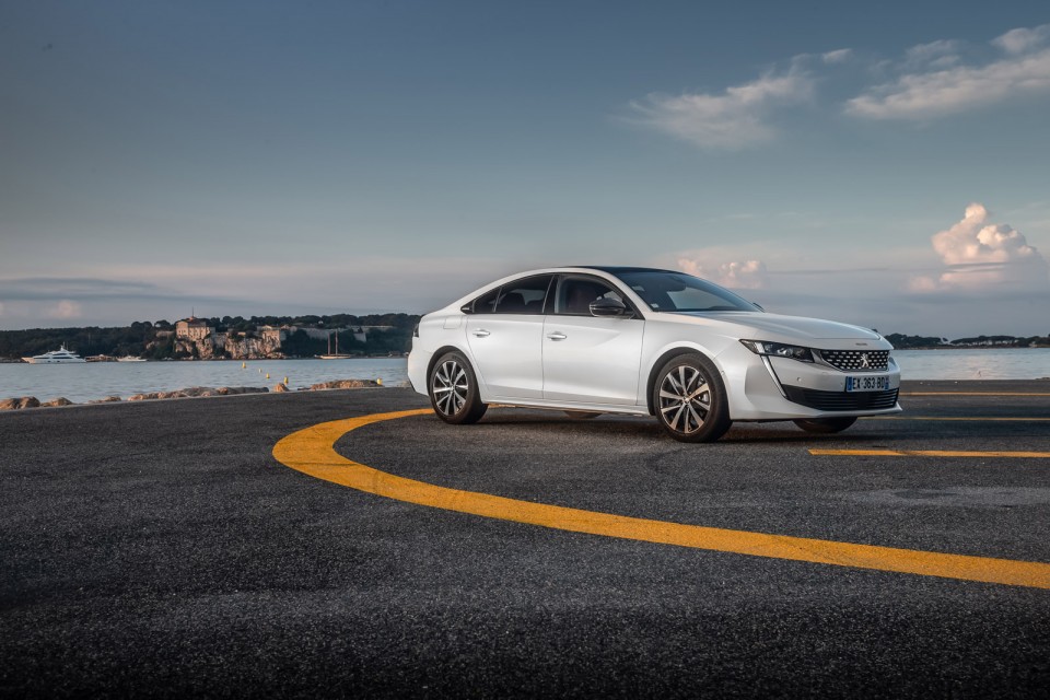 Photo officielle Peugeot 508 GT Line Blanc Nacré - Essais press