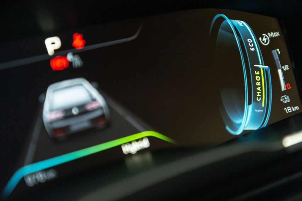 Photo Peugeot 508 II GT HYbrid Blanc Nacré - Essais presse 2020