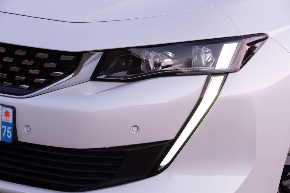 Photo Peugeot 508 II GT HYbrid Blanc Nacré - Essais presse 2020