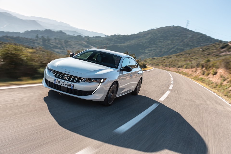 Photo Peugeot 508 II GT HYbrid Blanc Nacré - Essais presse 2020