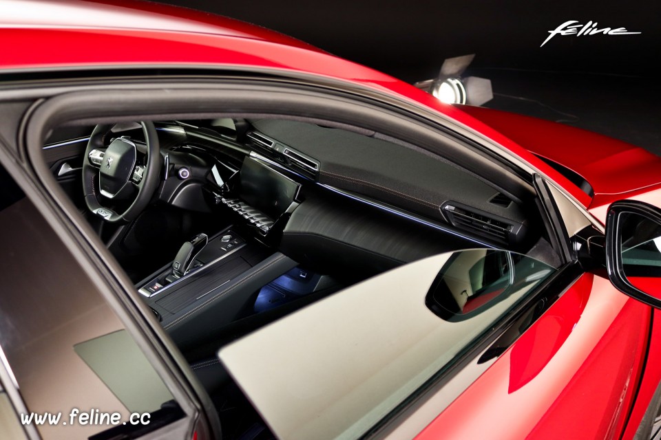 Photo portière sans cadre Peugeot 508 II GT Rouge Ultimate (201