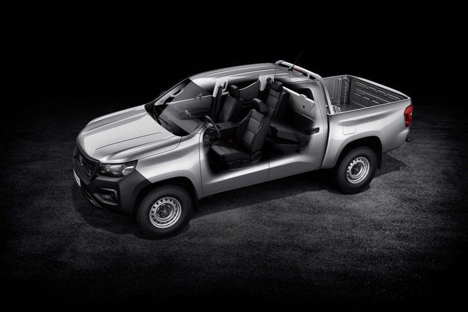 Photo modularité intérieure sièges Peugeot Landtrek Pick-up (