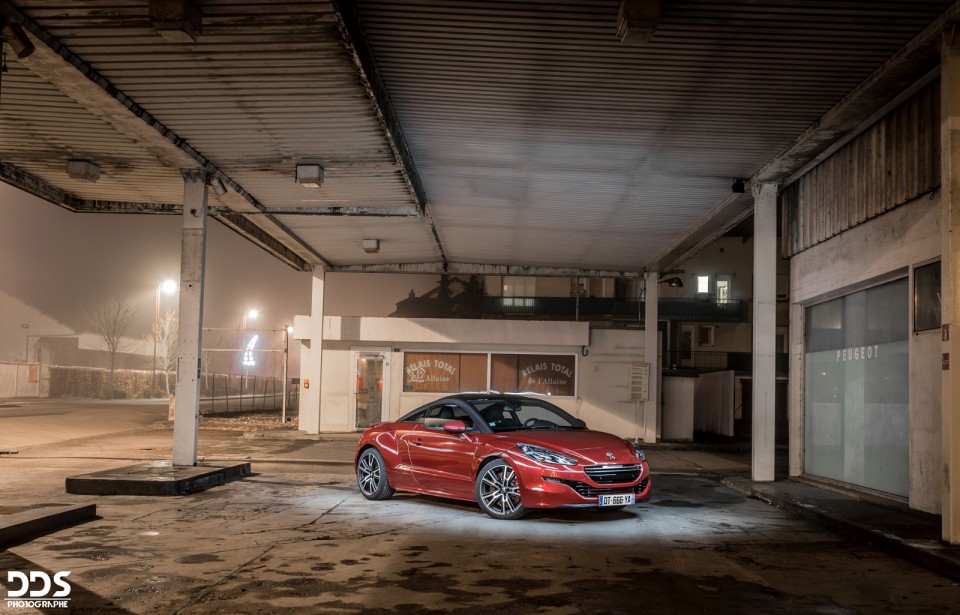 Shooting photo Peugeot RCZ R par DDS Photographe