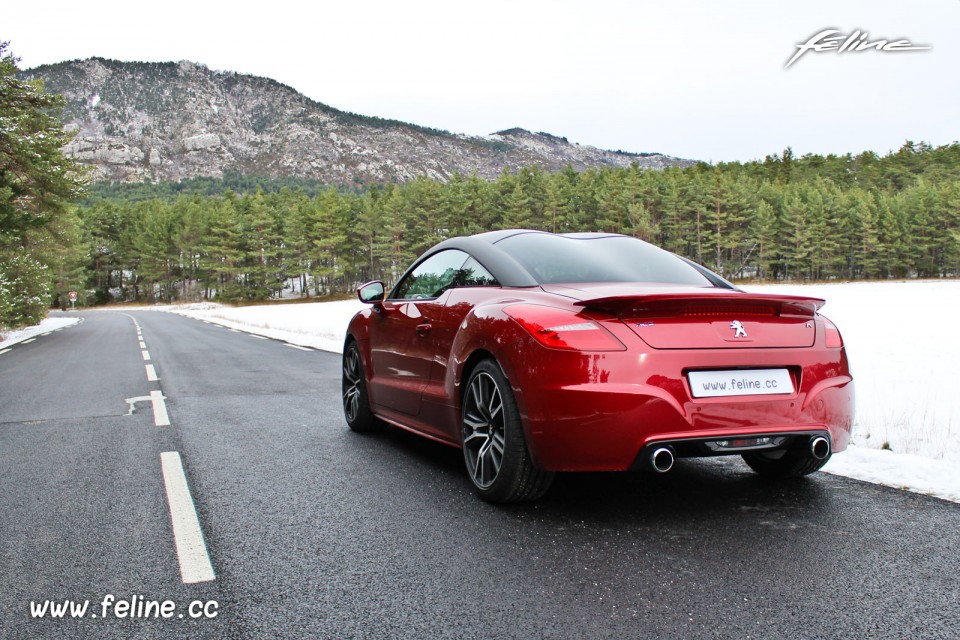 Photo Peugeot RCZ R Rouge Erythrée - Essais Novembre 2013 - 1-019