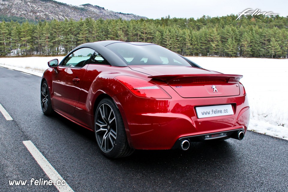 Photo Peugeot RCZ R Rouge Erythrée - Essais Novembre 2013 - 1-022