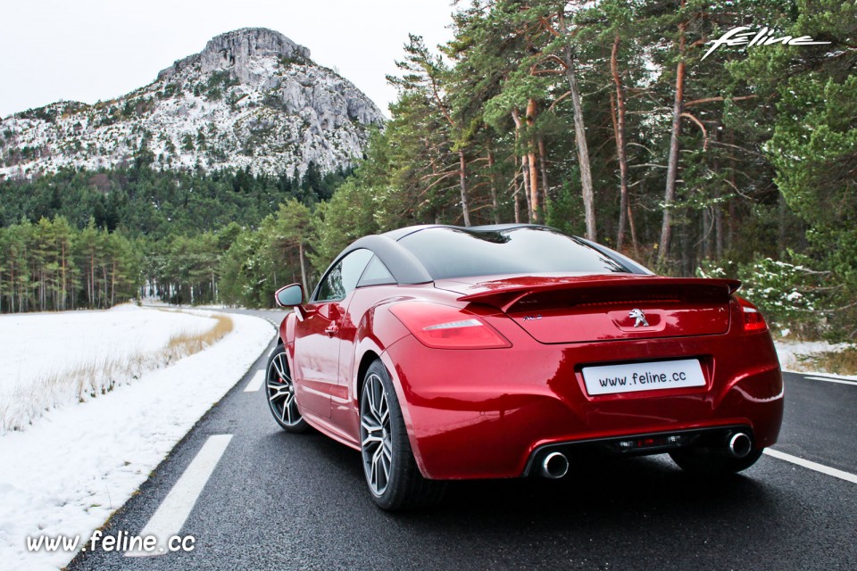 Photo Peugeot RCZ R Rouge Erythrée - Essais Novembre 2013 - 1-025