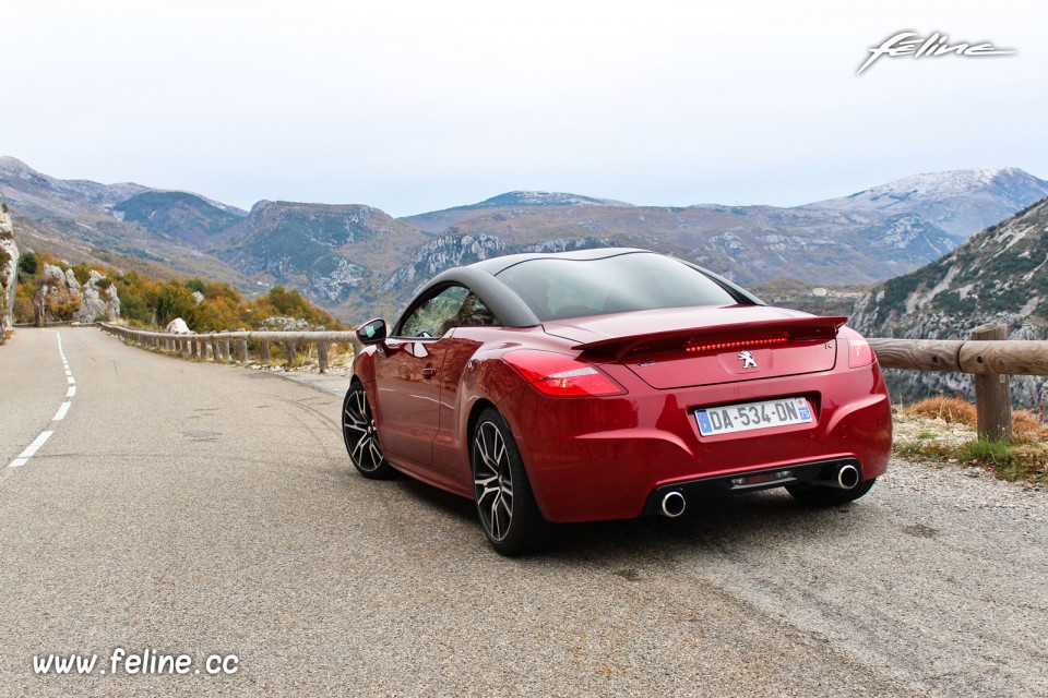 Photo Peugeot RCZ R Rouge Erythrée - Essais Novembre 2013 - 1-029