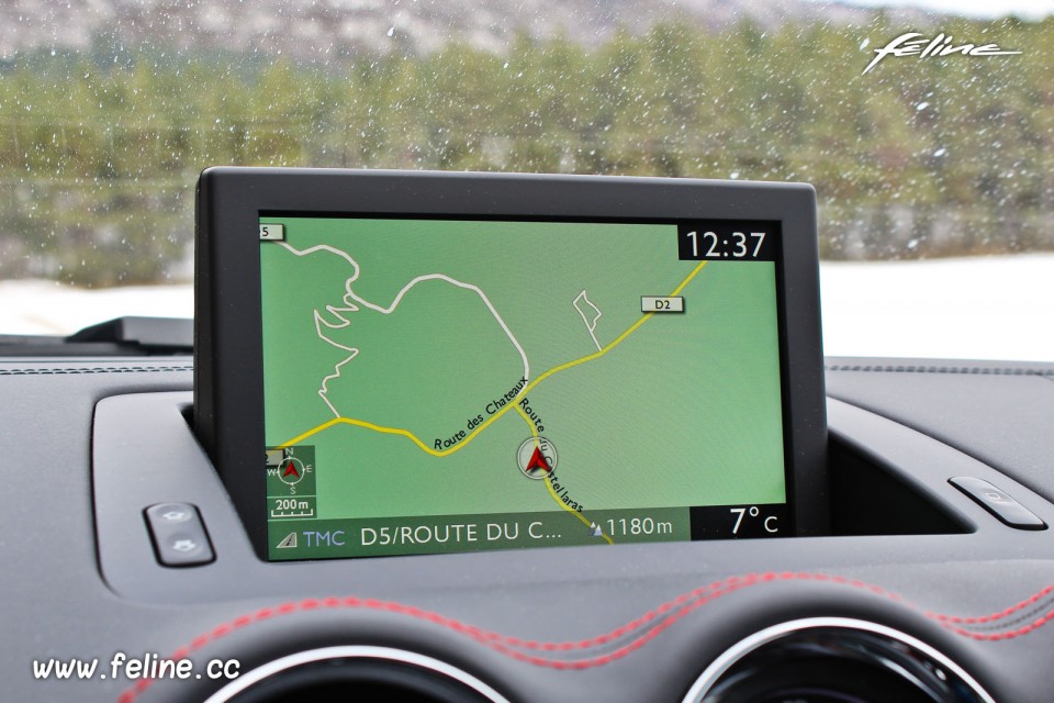 Photo écran couleur (WIP Com 3D) Peugeot RCZ R Rouge Erythrée - Essais Novembre 2013 - 1-040