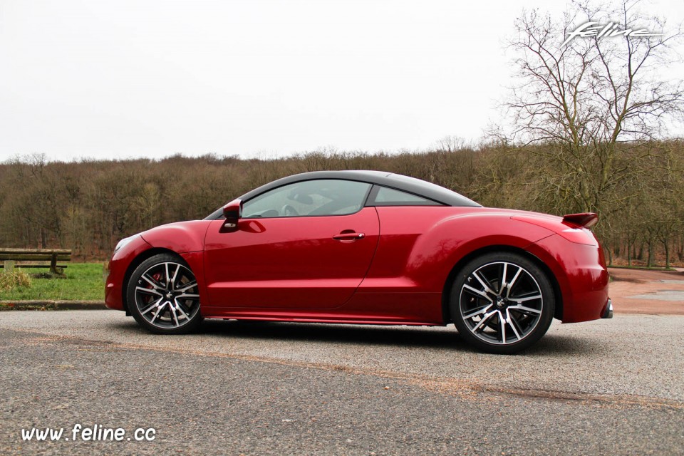 Photo Peugeot RCZ R - 1.6 THP 270 - Rouge Erythrée