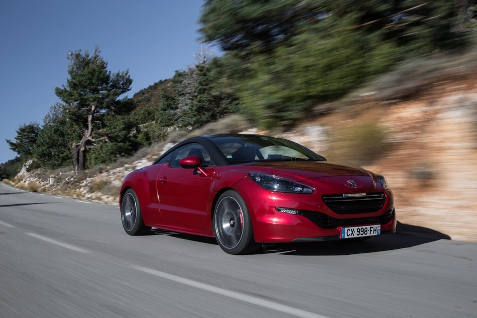 Photo officielle Peugeot RCZ R Rouge Erythrée - Essais Novembre 2013 - 1-009