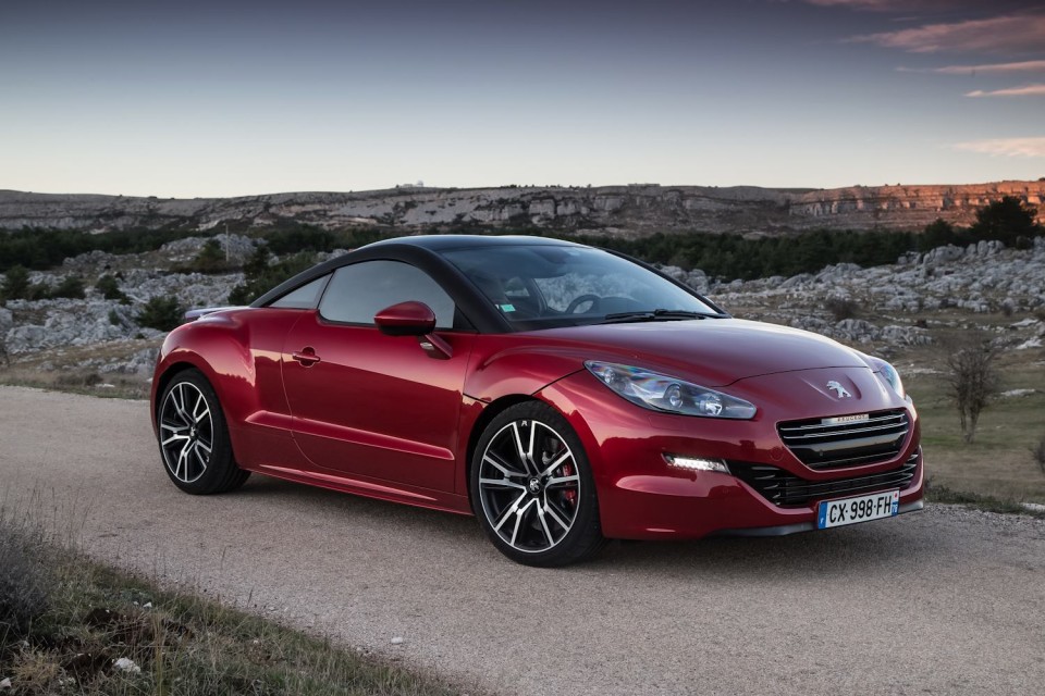 Photo officielle Peugeot RCZ R Rouge Erythrée - Essais Novembre 2013 - 1-030