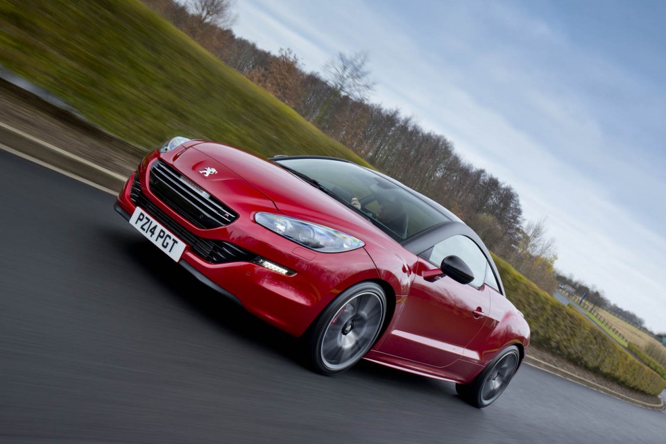 Photo officielle Peugeot RCZ R Rouge Erythrée (UK)