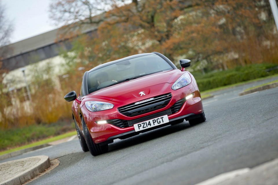 Photo officielle Peugeot RCZ R Rouge Erythrée (UK)