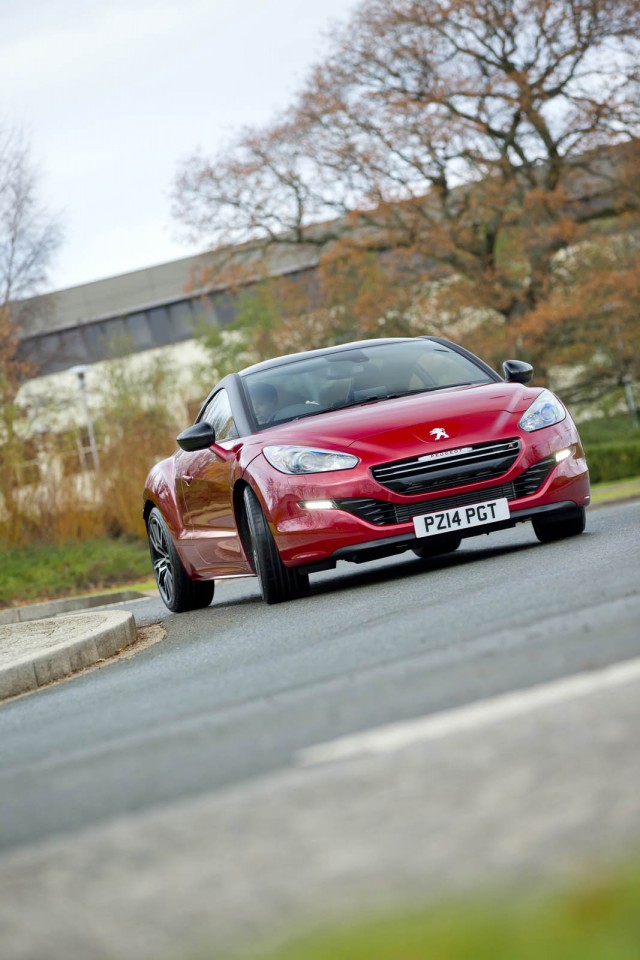 Photo officielle Peugeot RCZ R Rouge Erythrée (UK)