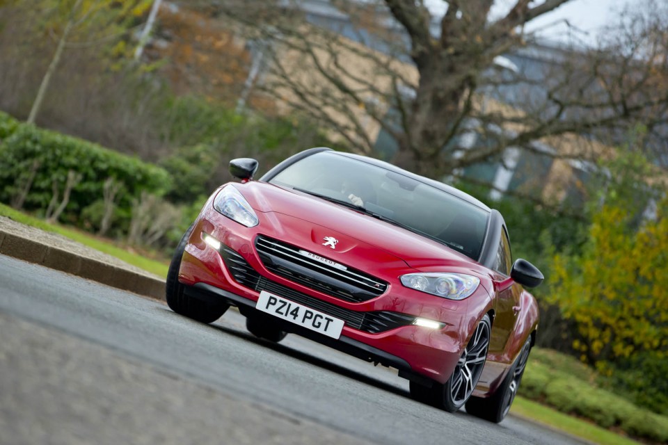 Photo officielle Peugeot RCZ R Rouge Erythrée (UK)