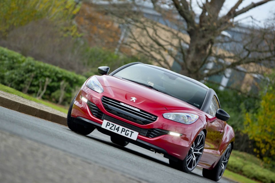 Photo officielle Peugeot RCZ R Rouge Erythrée (UK)