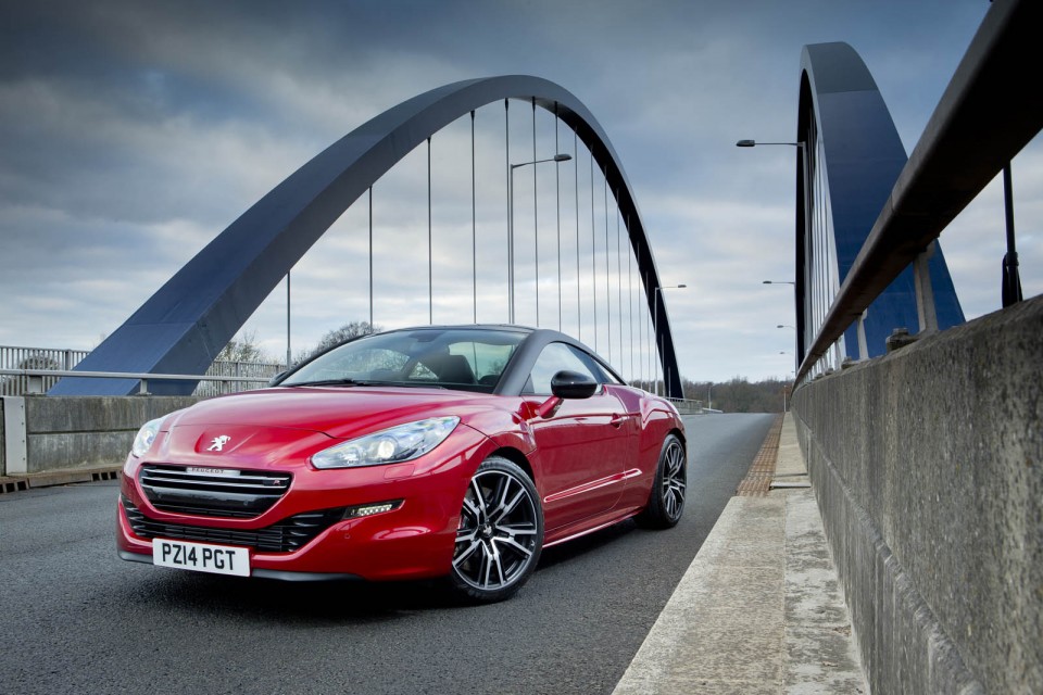 Photo officielle Peugeot RCZ R Rouge Erythrée (UK)