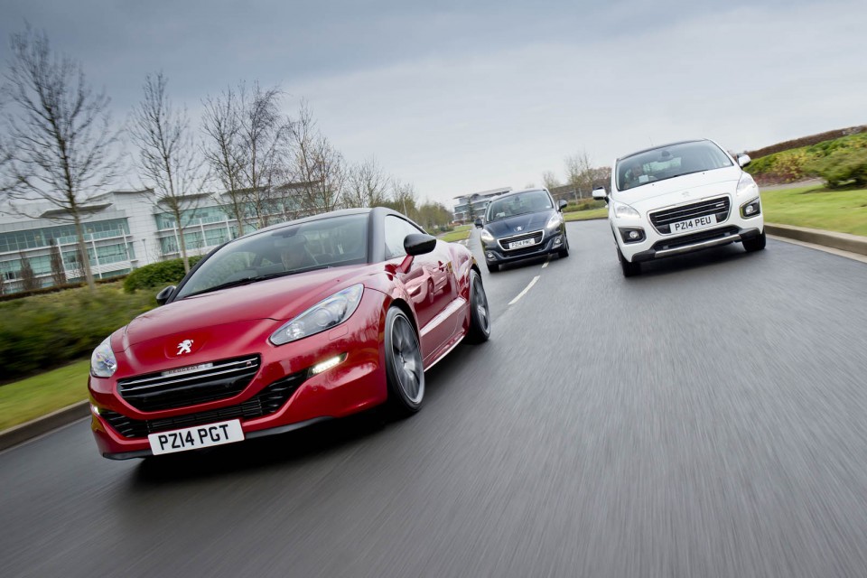 Photo officielle Peugeot RCZ R, 5008 et 3008 (UK)