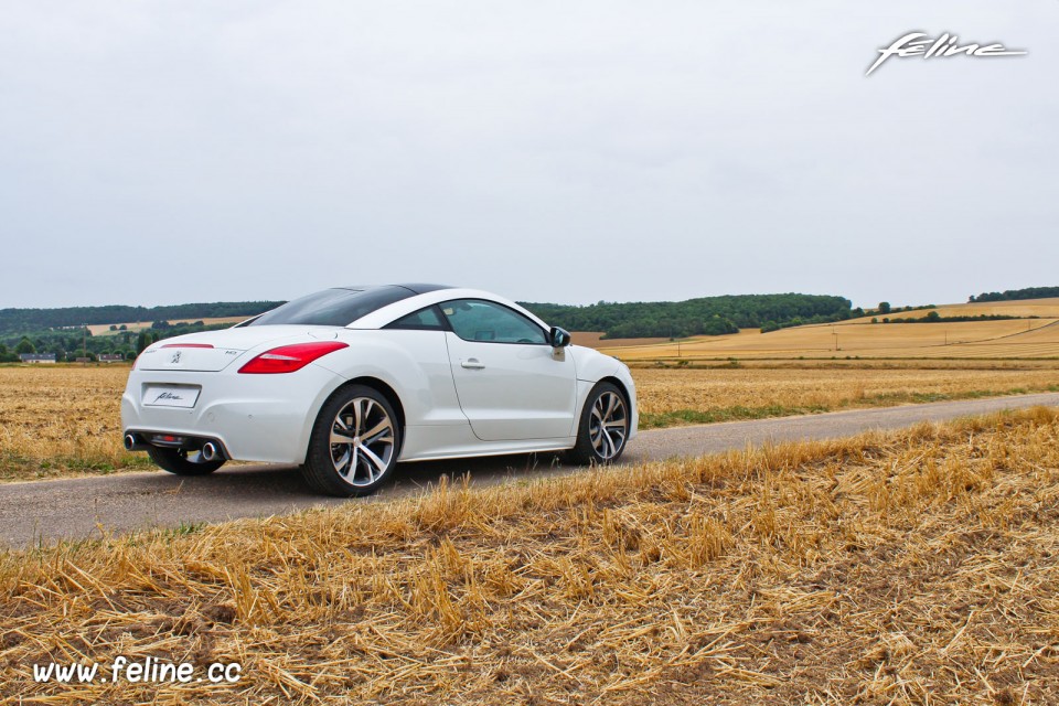 Photo essai Peugeot RCZ GT Line Blanc Nacré - 2.0 HDi 160 BVM6