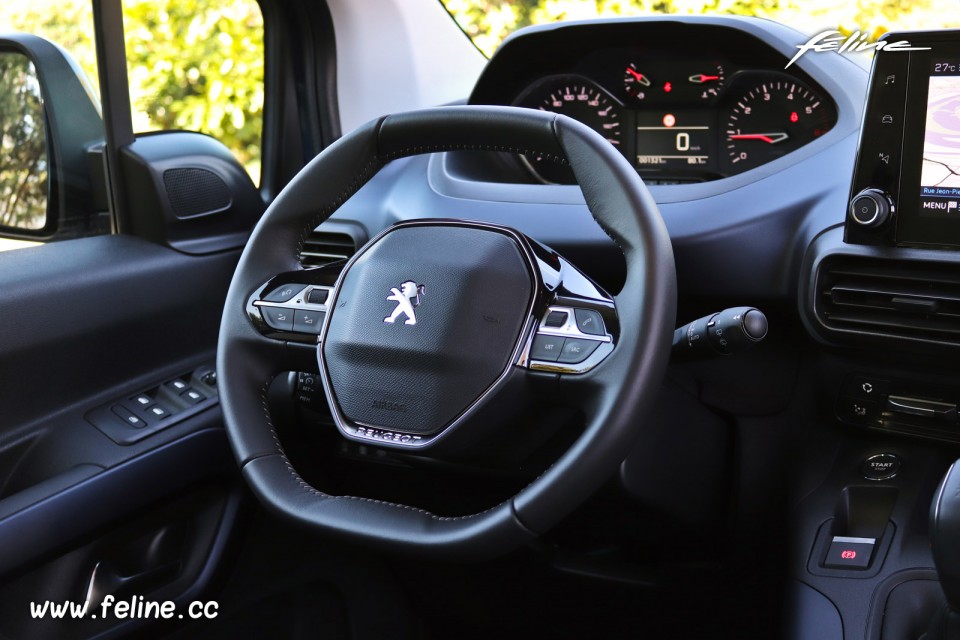 Photo volant Peugeot Rifter I 1.5 BlueHDi 100 (2018)