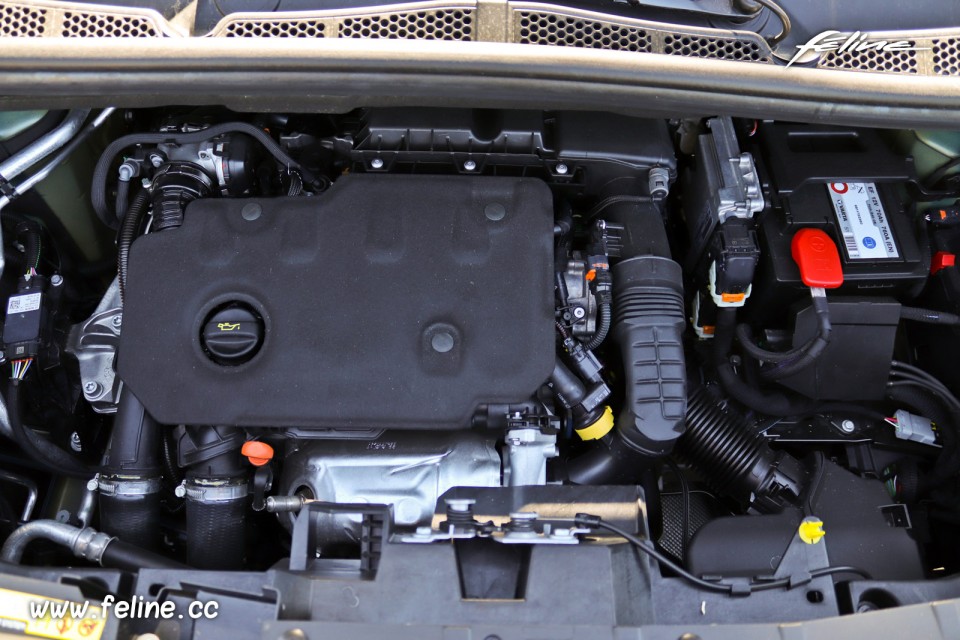 Photo moteur diesel 1.5 BlueHDi 100 Peugeot Rifter I (2018)