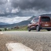 Photo statique route Peugeot Rifter GT Line Metallic Copper - Es