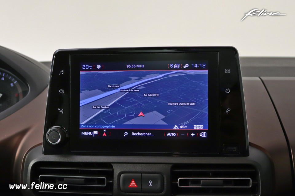 Photo navigation GPS écran tactile Peugeot Rifter GT Line (2018