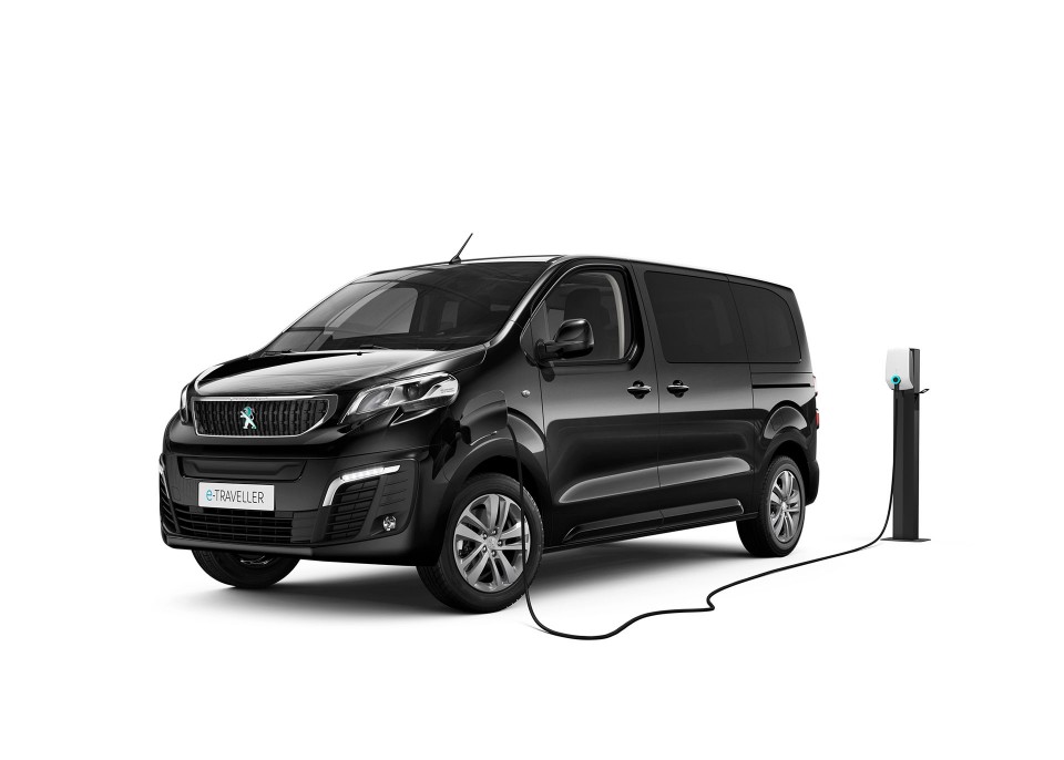 Photo 3/4 avant Peugeot e-Traveller Electrique (2020)