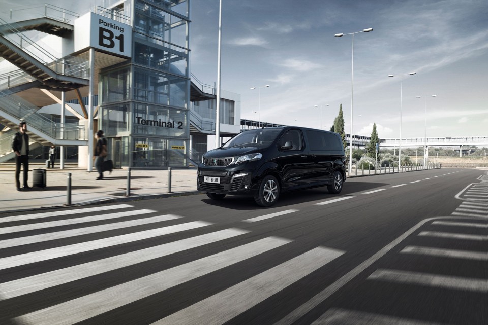 Photo officielle Peugeot e-Traveller Electrique (2020)