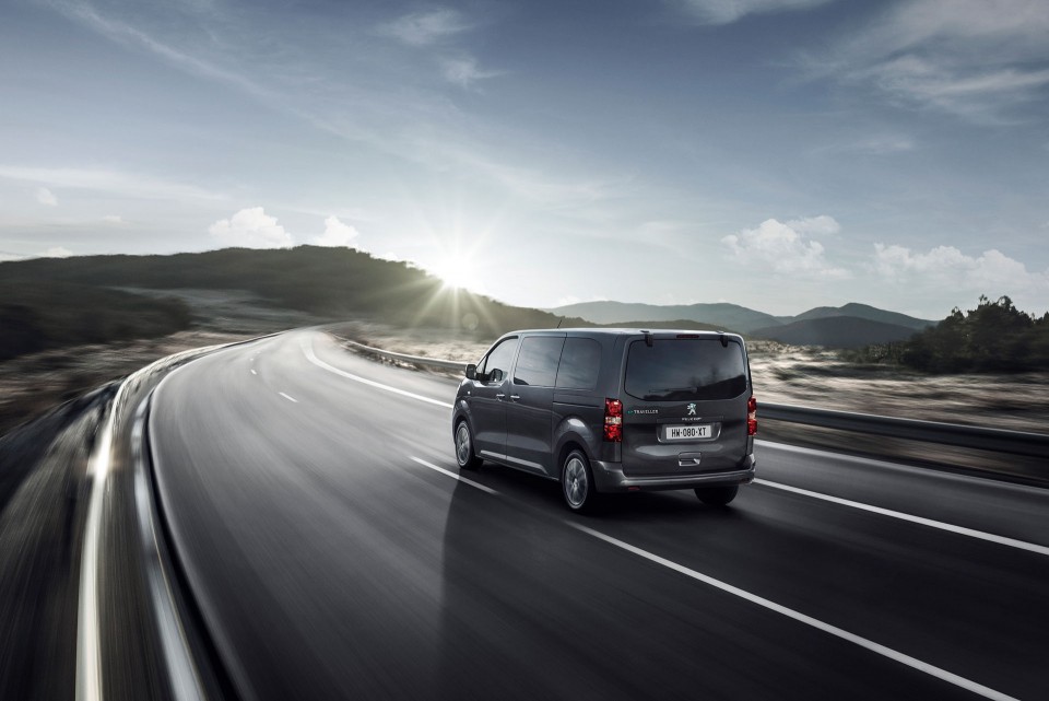 Photo officielle Peugeot e-Traveller Electrique (2020)