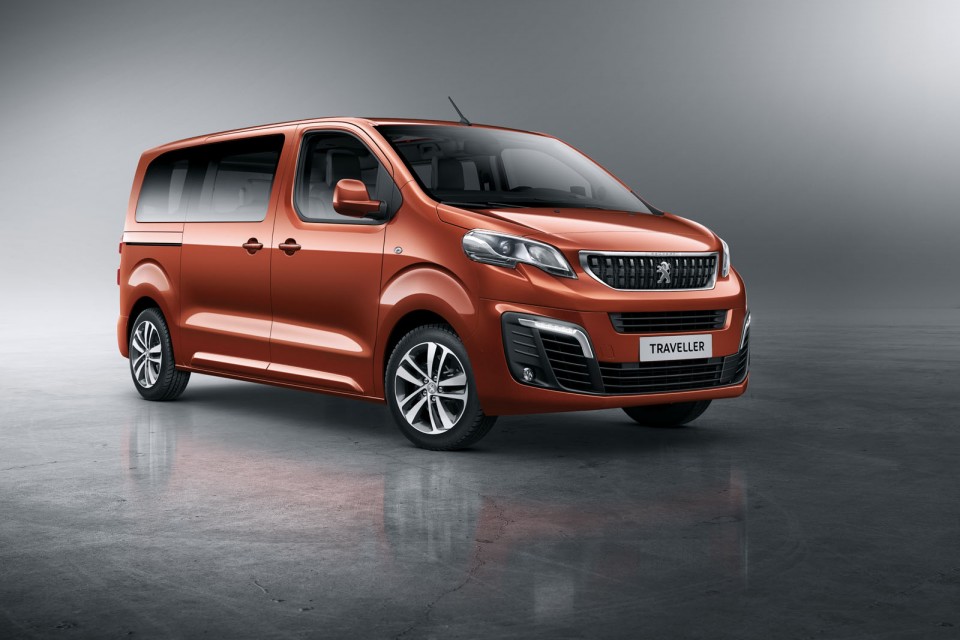 Photo officielle 3/4 avant Peugeot Traveller Combispace (2016)