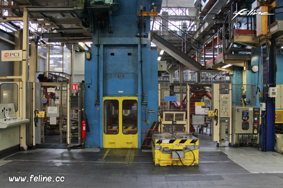 Photo usine PSA Peugeot-Citroën de Saint-Ouen (93)