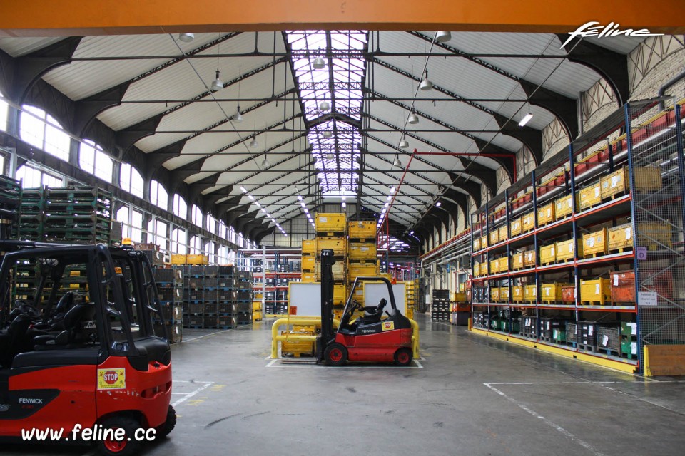 Photo usine PSA Peugeot-Citroën de Saint-Ouen (93)