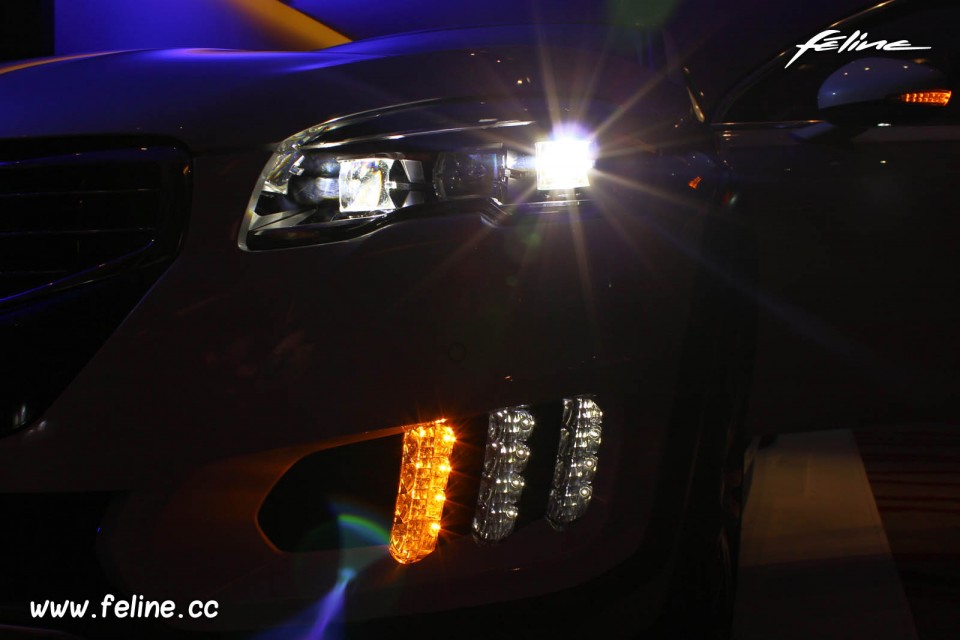 Feux avant Full LED Peugeot 508 RXH restylée (2014)