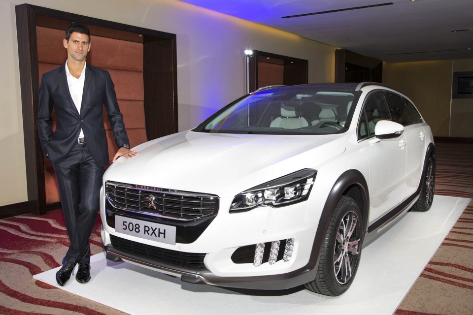 Photo Novak Djokovic et la Peugeot 508 RXH restylée 2014