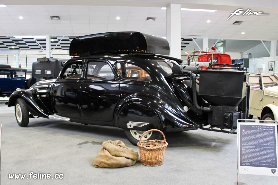 Peugeot 402 B Limousine Gazogène (1940) - Musée de l'Aventure