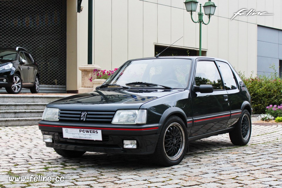 Peugeot 205 GTi (1990) - Musée de l'Aventure Peugeot