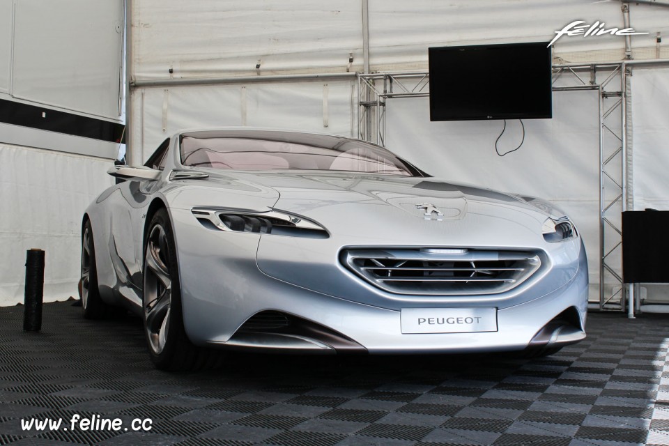 Photo Peugeot SR1 Concept (2010)