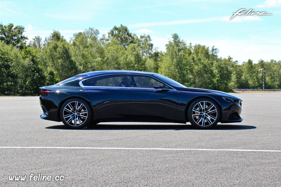 Photo Peugeot Exalt Concept (2015) - Circuit de Mortefontaine