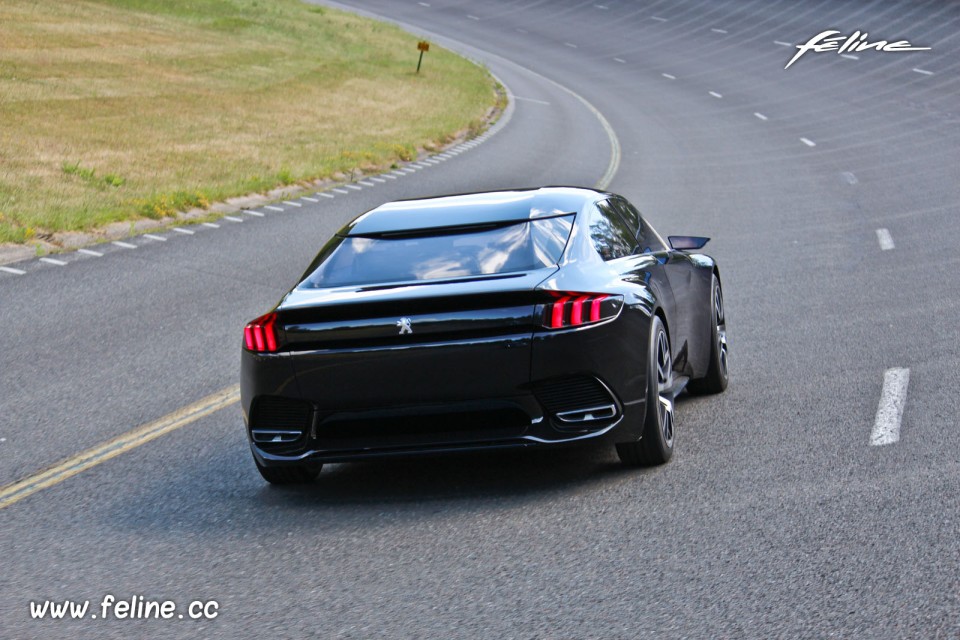 Photo Peugeot Exalt Concept (2015) - Circuit de Mortefontaine