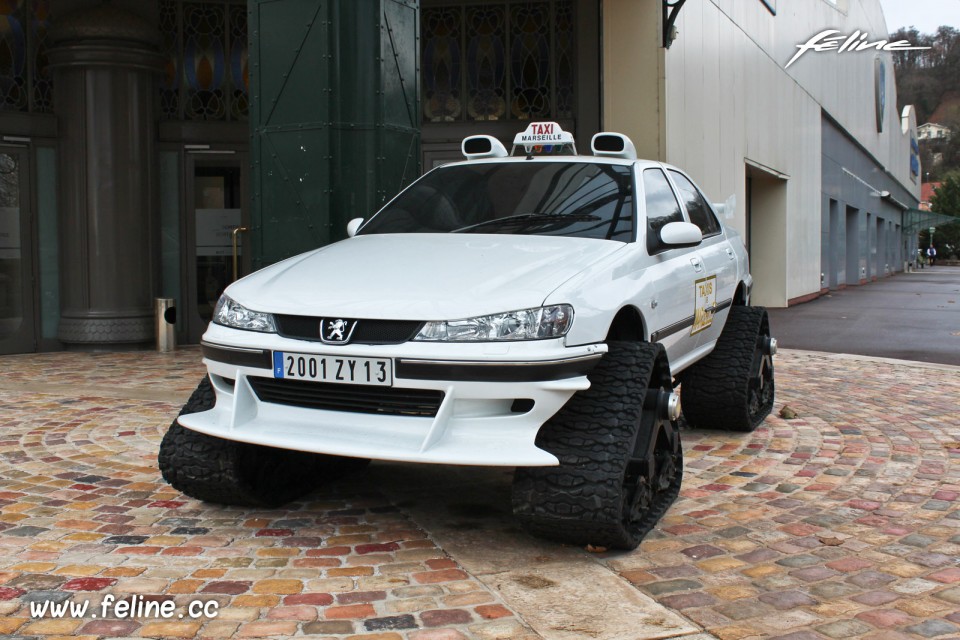 Photo Peugeot 406 à chenilles Taxi 3 - Musée de l'Aventure Peu